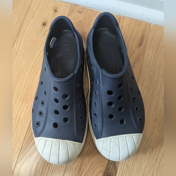 CROCS Kids Sneakers Navy and White - Picture 3 of 9